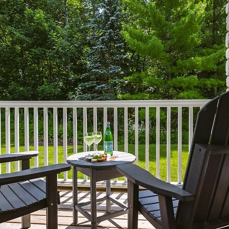 Horseshoe Valley Suites - The Azure Shanty Bay Екстериор снимка