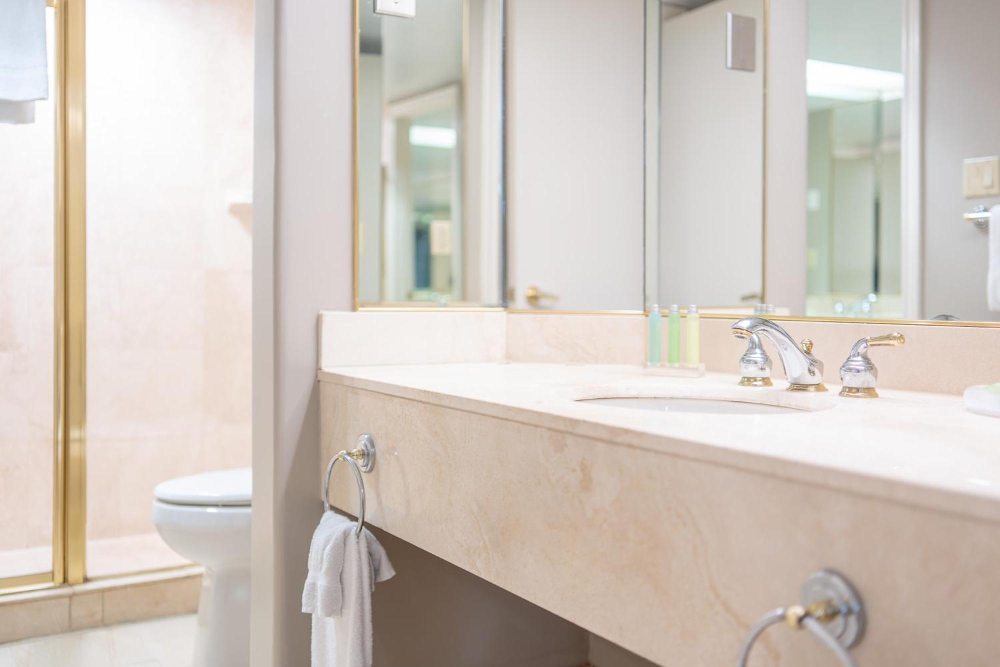 Horseshoe Valley Suites - The Azure Shanty Bay Екстериор снимка